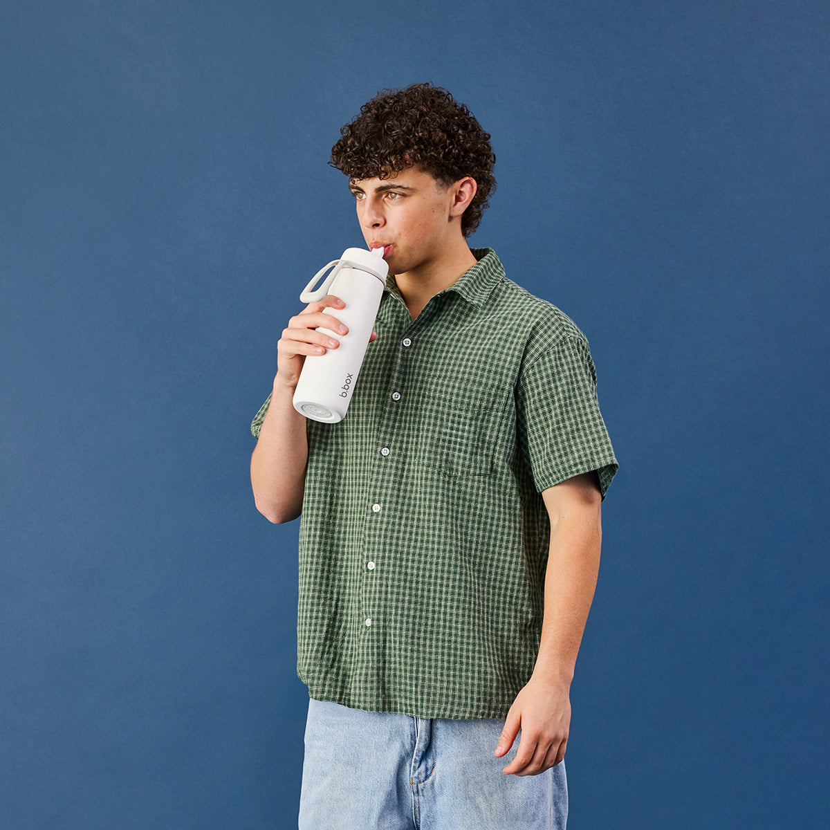 Bottiglia flip top isolata da 690 ml - bianco out