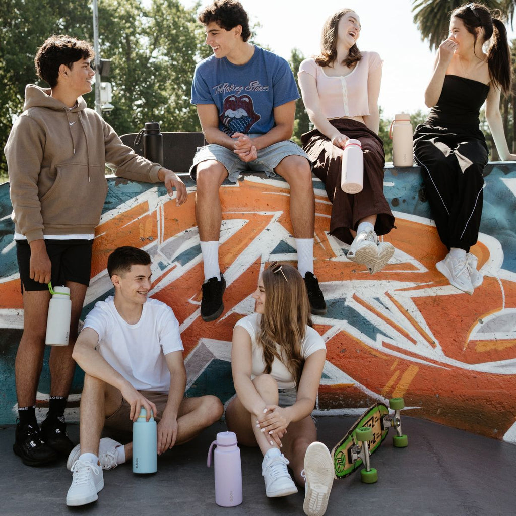 Bottiglia isolata Flip Top da 1 litro - spazio profondo